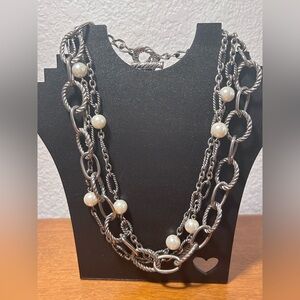 Vintage Elegant Silver and Pearl Chain Necklace